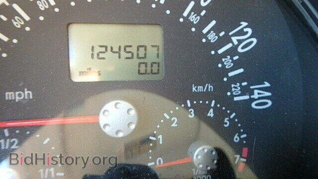 2000 VOLKSWAGEN BEETLE - VIN: 3VWCC21C7YM402127 - Фото 8