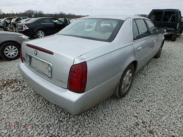 2001 CADILLAC DEVILLE - VIN: 1G6KD54Y61U121638 - Photo 4