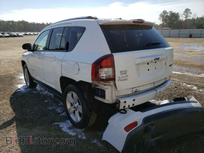2014 Jeep COMPASS (VIN 1C4NJDEBXED558586) — photo 3 of 10