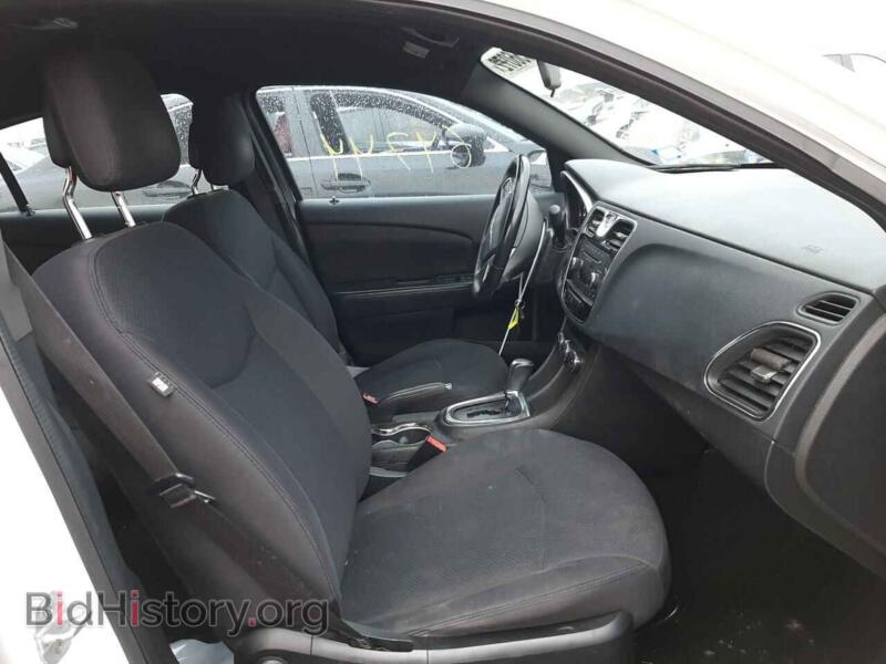2013 Chrysler 200 (VIN 1C3CCBBB3DN674056) — photo 5 of 10