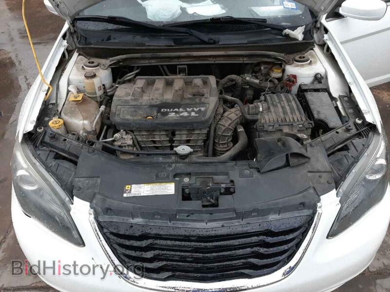 2013 Chrysler 200 (VIN 1C3CCBBB3DN674056) — photo 7 of 10