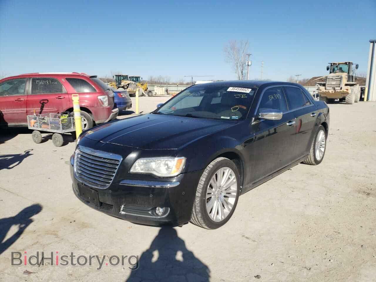 2011 CHRYSLER 300 - VIN: 2C3CA6CTXBH514346 - Фото 2