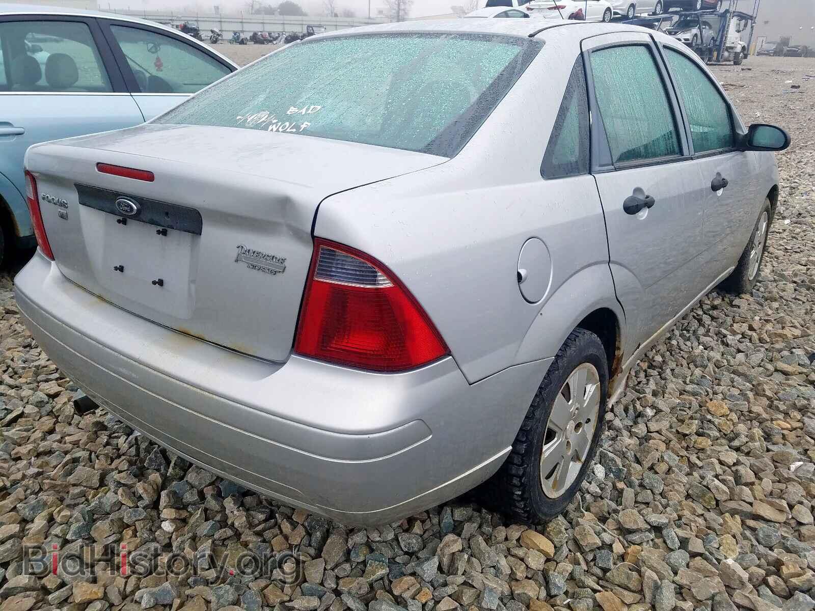 2007 FORD FOCUS - VIN: 1FAHP34N17W356346 - Фото 4