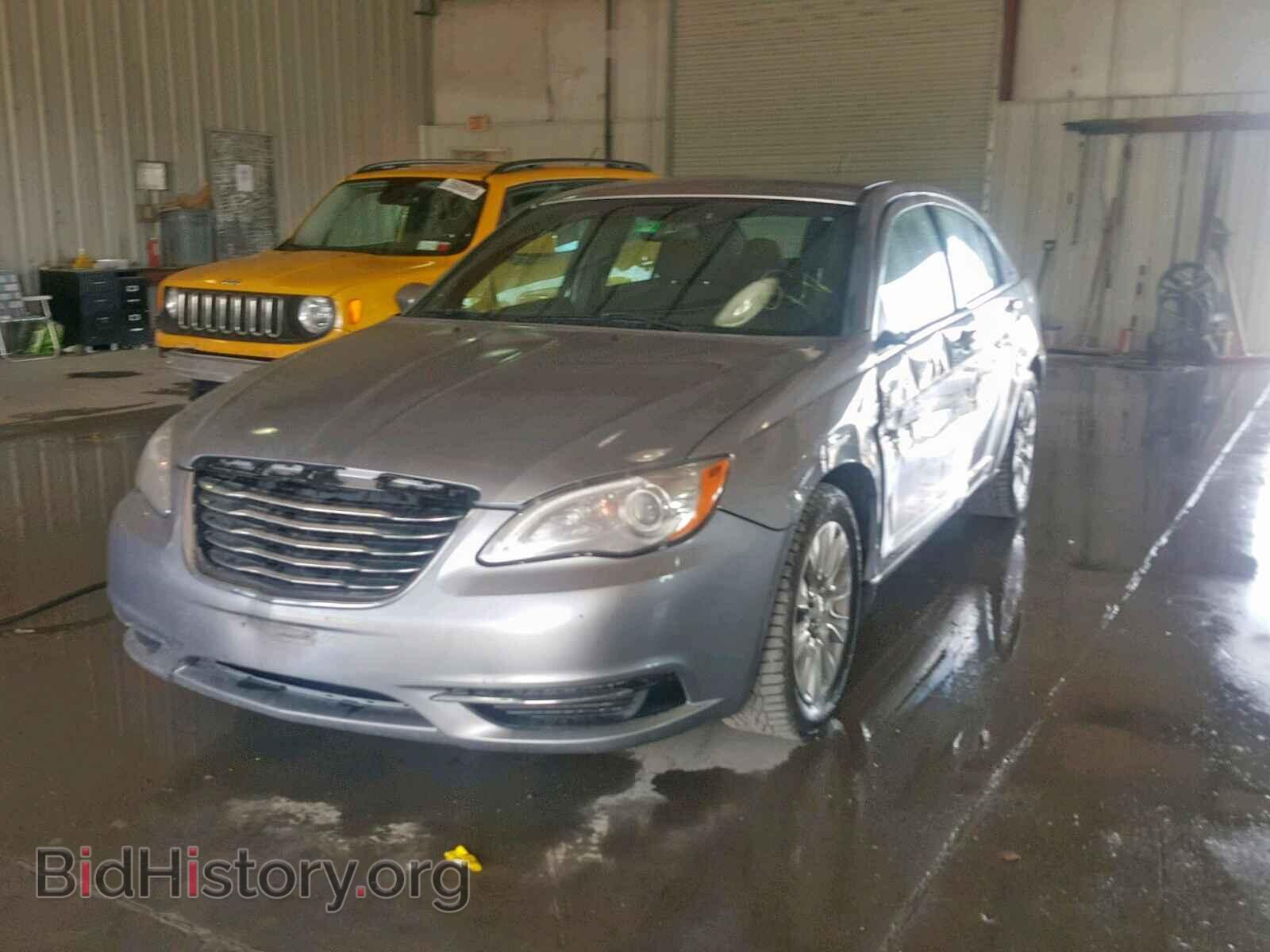 2014 CHRYSLER 200 - VIN: 1C3CCBAB4EN146531 - Фото 2