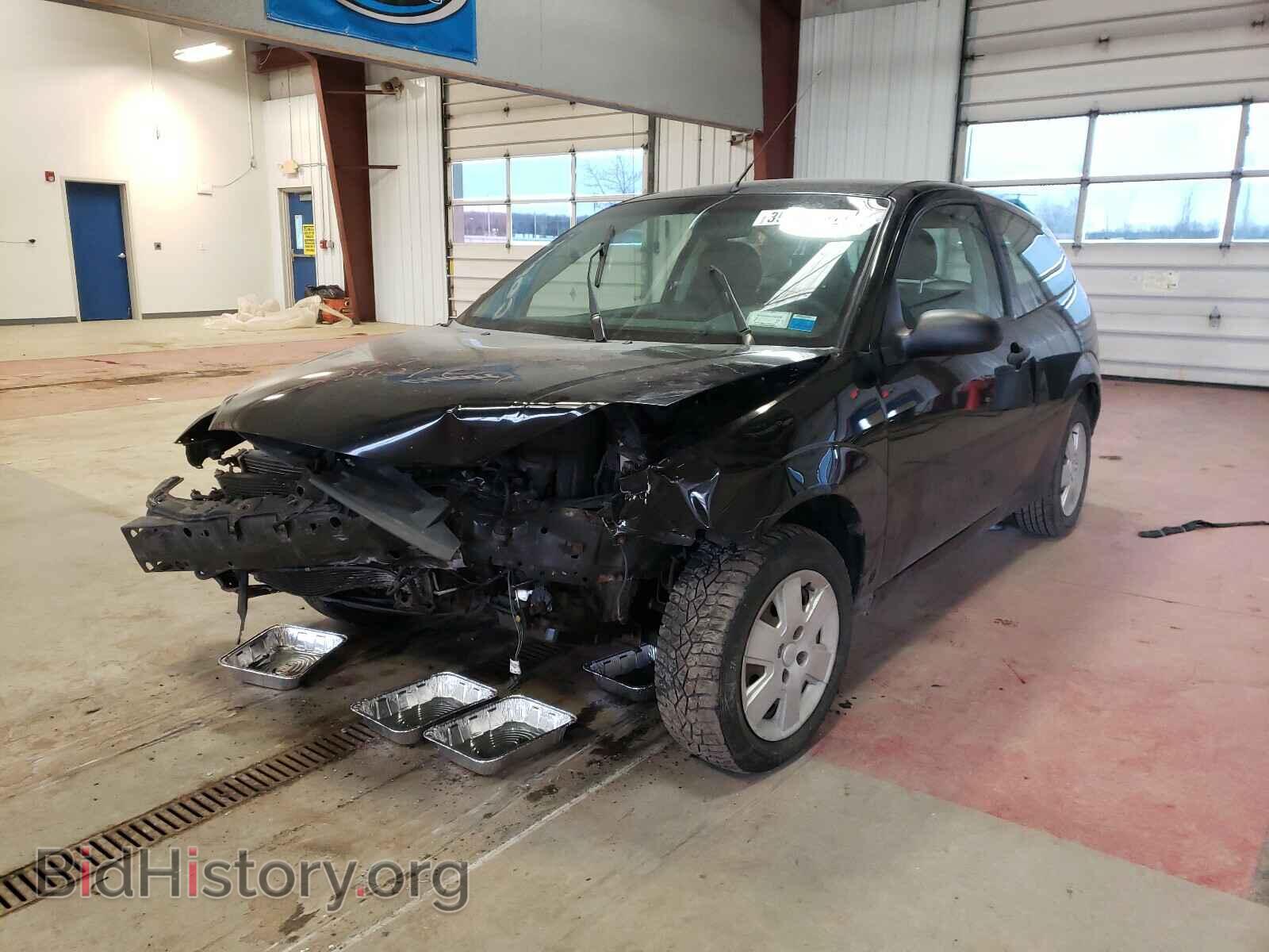 2007 FORD FOCUS - VIN: 1FAHP31N87W150803 - Фото 2