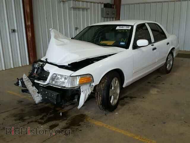 2011 FORD CROWN VIC - VIN: 2FABP7EV2BX171053 - Фото 2