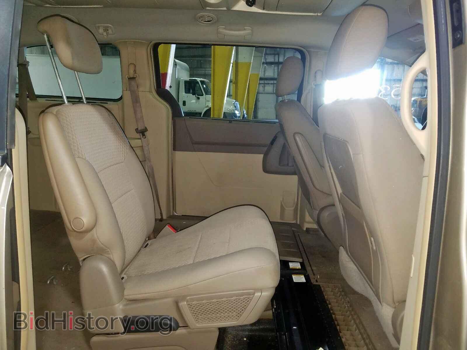 2008 CHRYSLER TOWN & COU - VIN: 2A8HR54P08R149239 - Фото 6