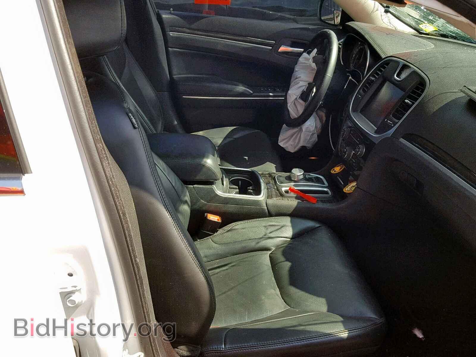 2016 CHRYSLER 300 - VIN: 2C3CCAAG9GH229695 - Фото 5