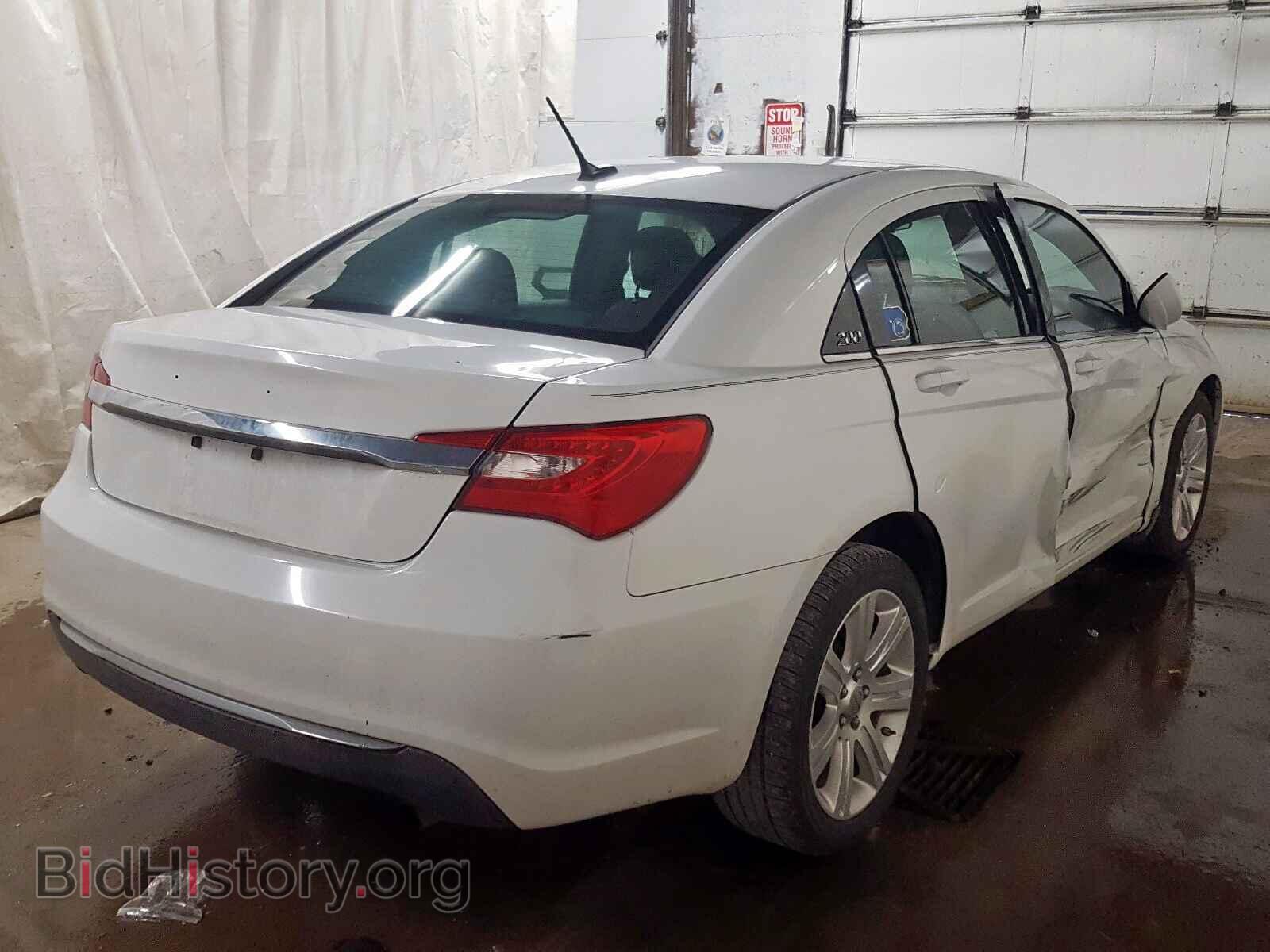 2013 CHRYSLER 200 - VIN: 1C3CCBAB8DN648067 - Фото 4