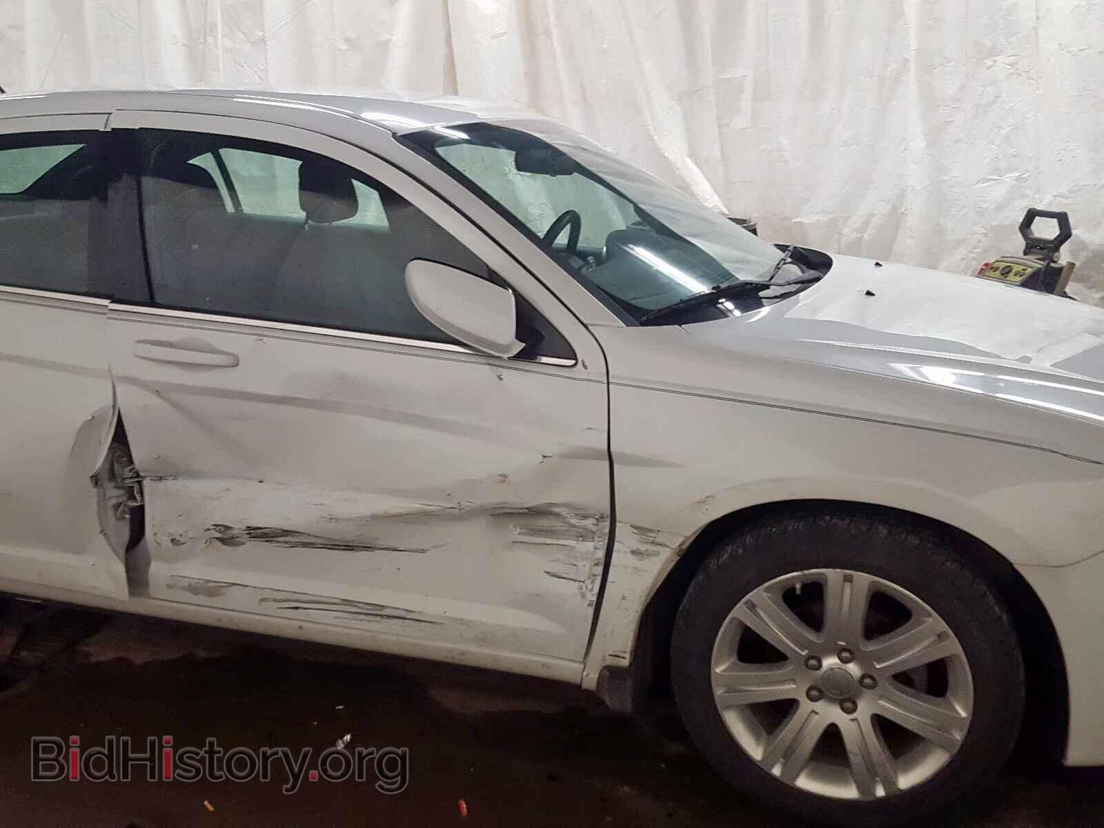 2013 CHRYSLER 200 - VIN: 1C3CCBAB8DN648067 - Фото 9