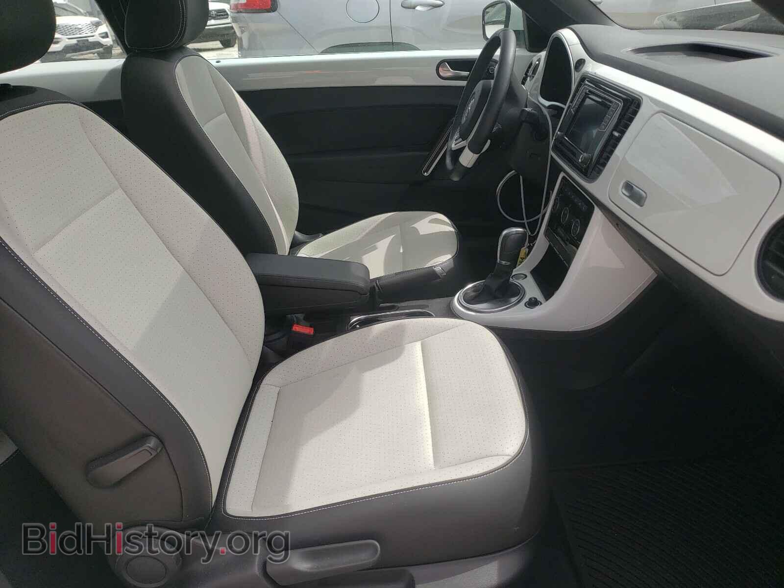 2018 VOLKSWAGEN BEETLE - VIN: 3VWJD7AT8JM714447 - Фото 5