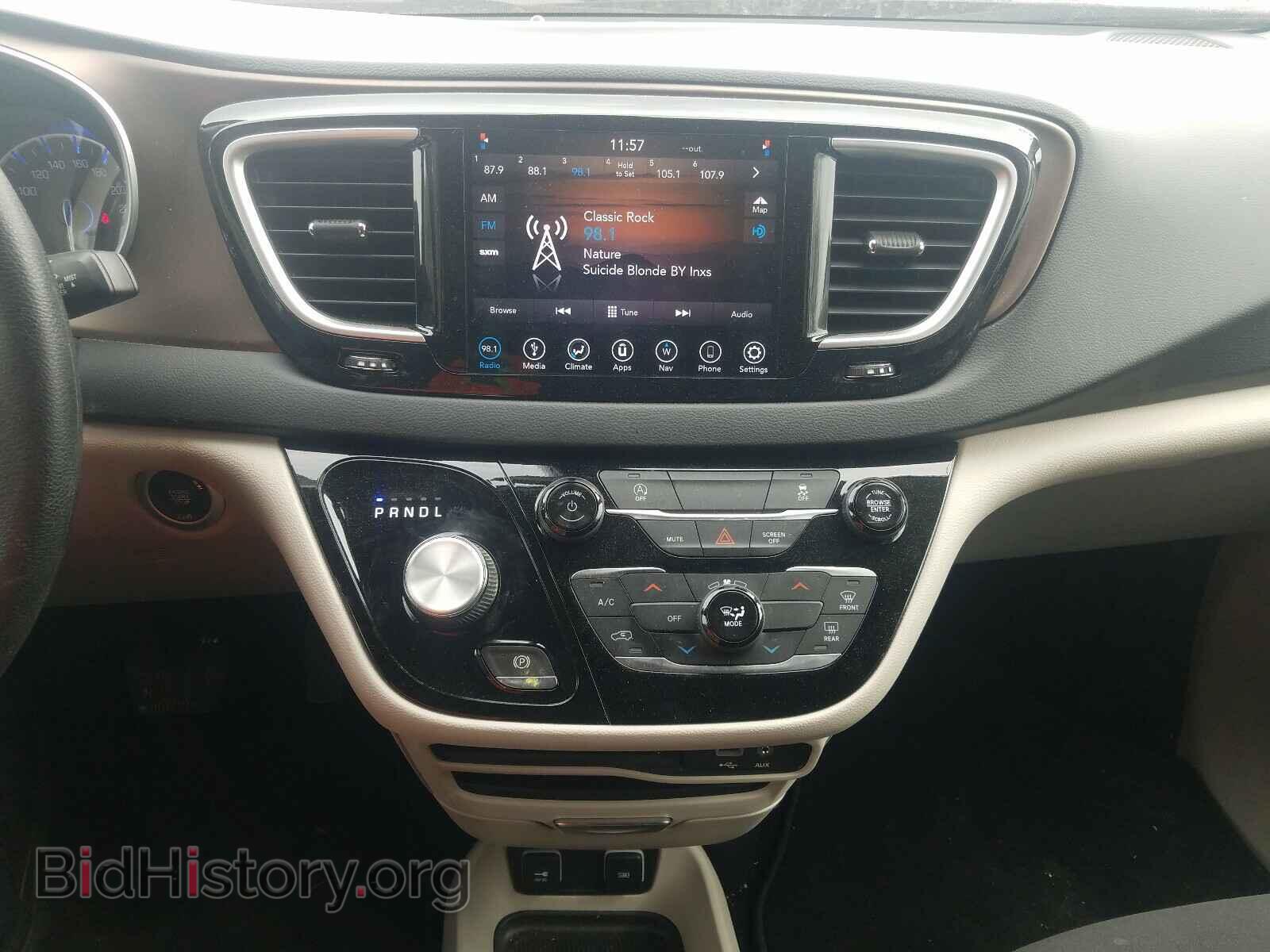2019 CHRYSLER PACIFICA - VIN: 2C4RC1DG4KR555490 - Фото 9