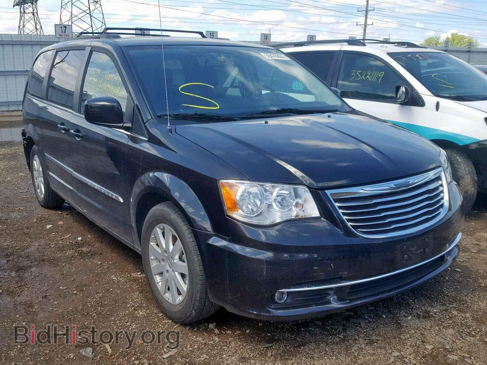 Photo 2C4RC1BG8FR727643 - CHRYSLER TOWN & COU 2015
