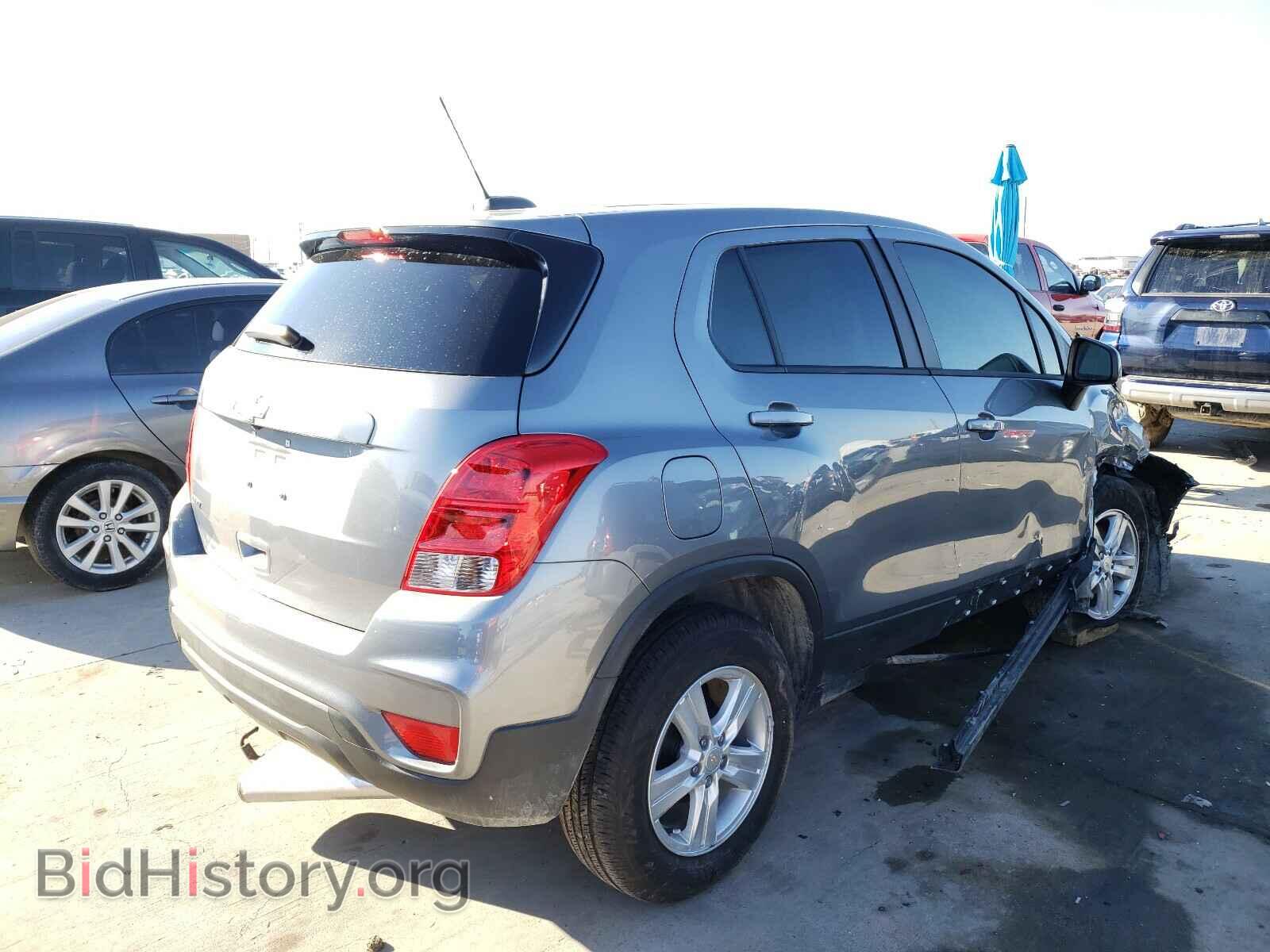 2020 CHEVROLET TRAX - VIN: 3GNCJKSB1LL306014 - Фото 4