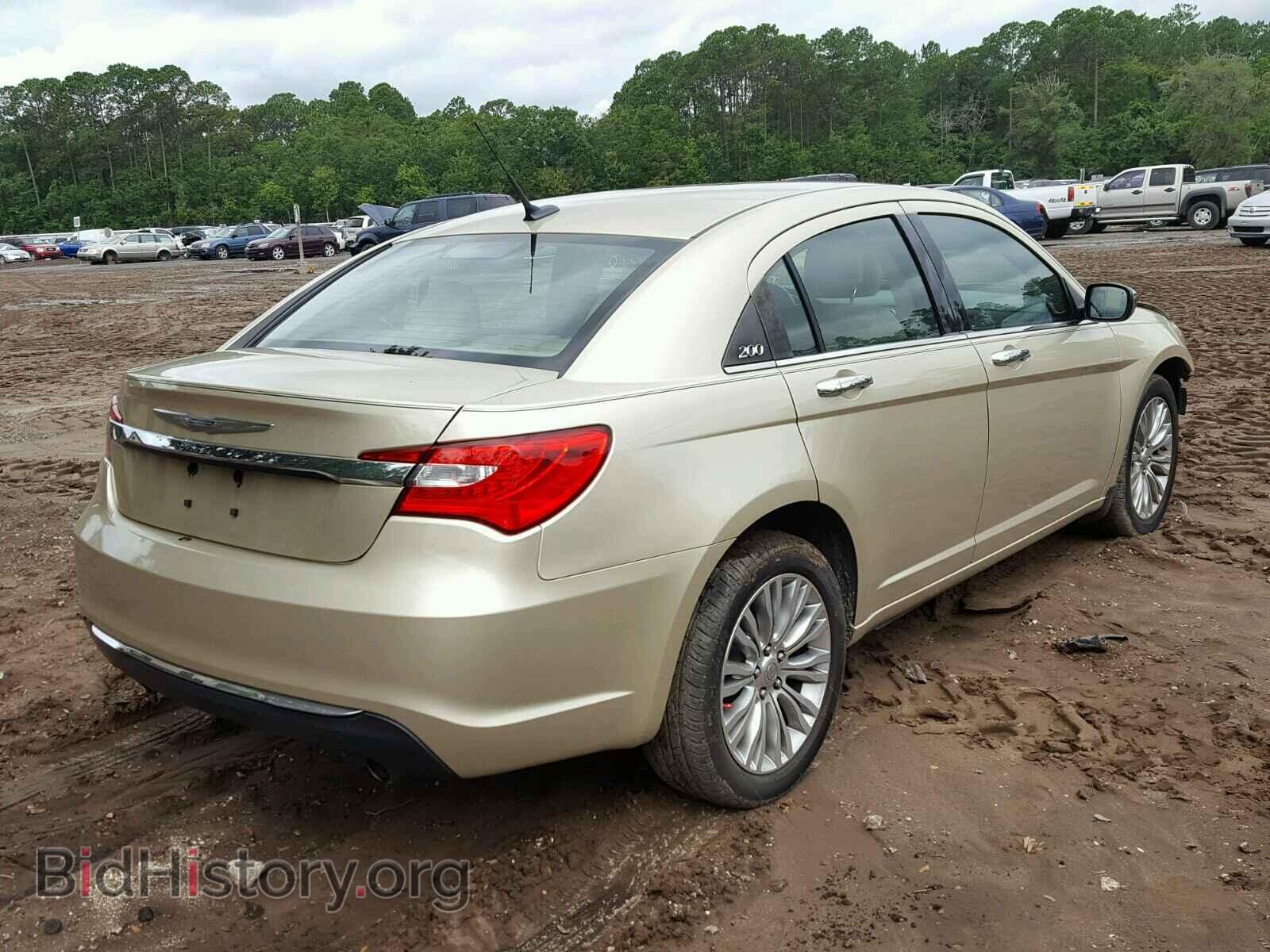 2011 CHRYSLER 200 - VIN: 1C3BC2FG7BN520108 - Фото 4