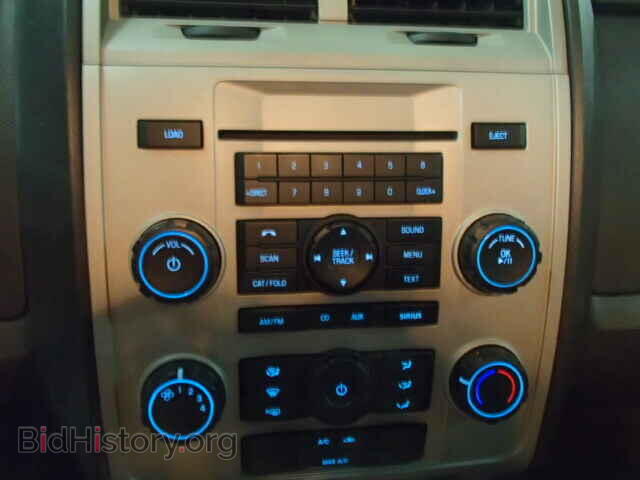 2011 FORD ESCAPE - VIN: 1FMCU0D77BKC29268 - Photo 9