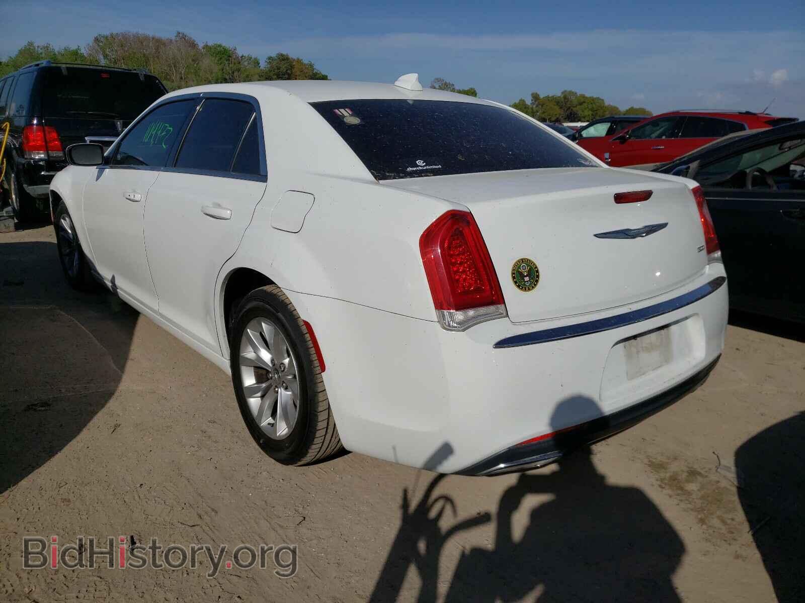 2015 CHRYSLER 300 - VIN: 2C3CCAAGXFH829334 - Фото 3