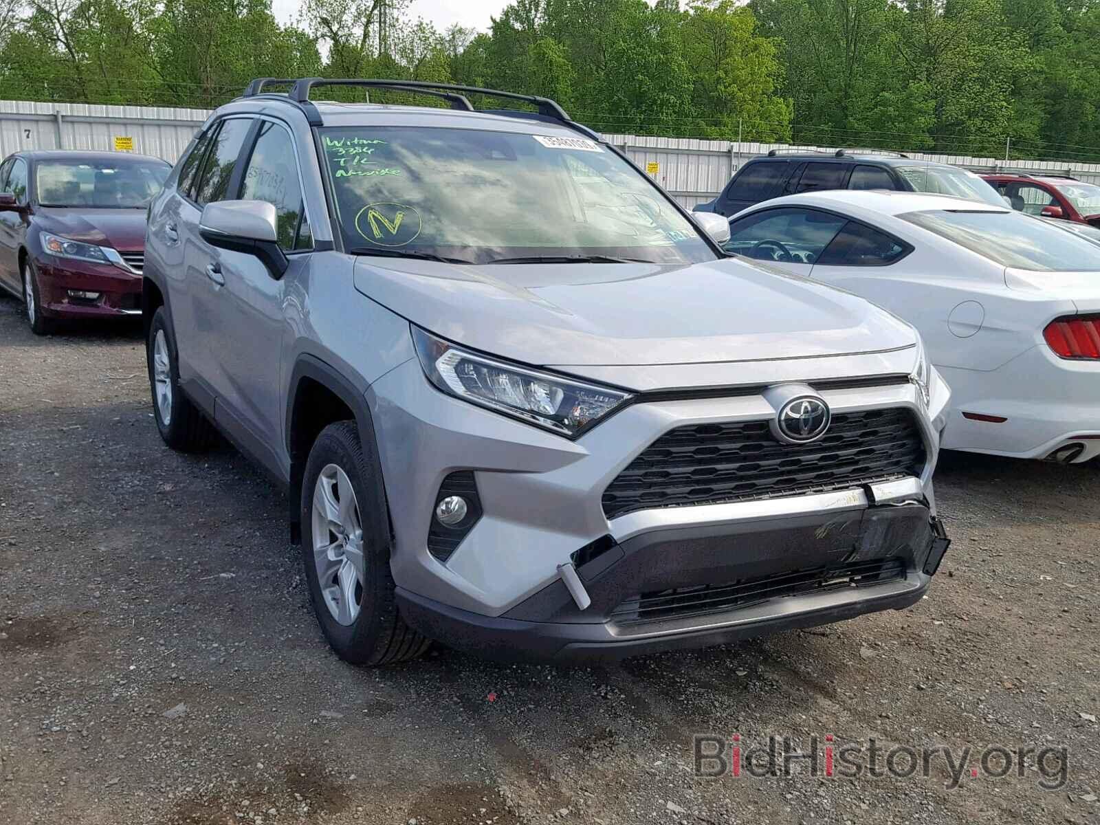 Photo JTMP1RFV1KD506371 - TOYOTA RAV4 XLE 2019