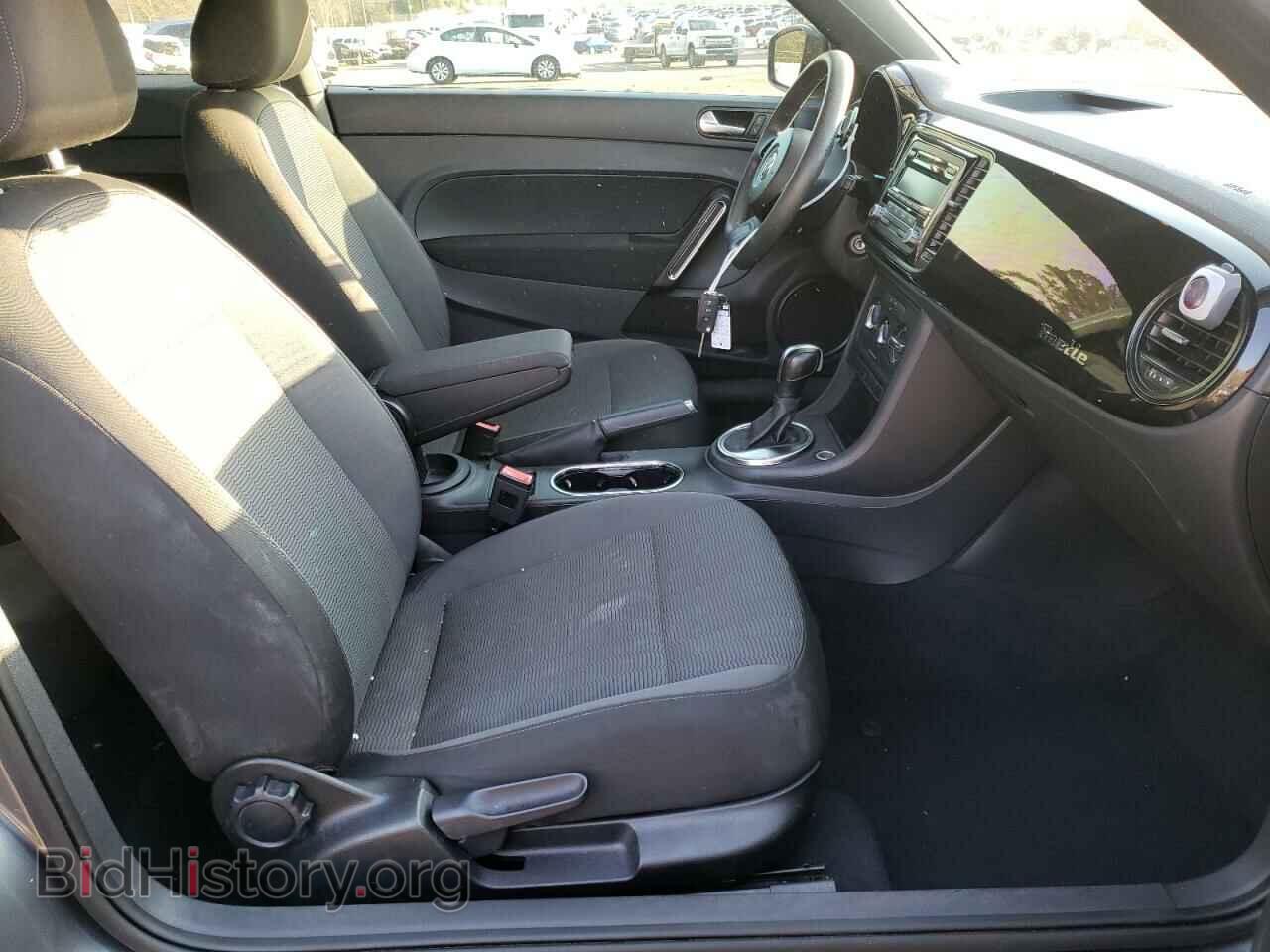2014 VOLKSWAGEN BEETLE - VIN: 3VWFP7AT2EM624360 - Фото 5