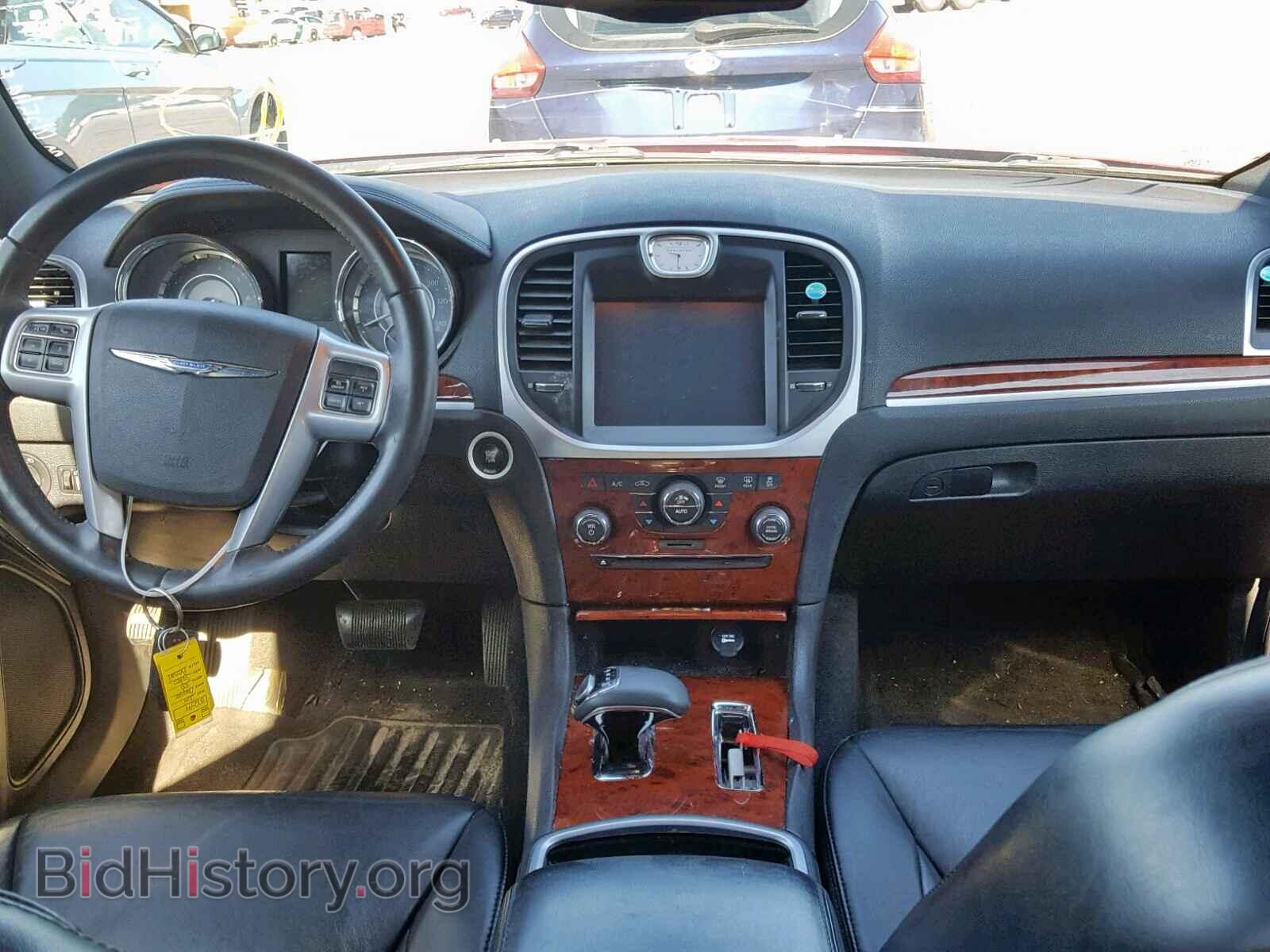 2014 CHRYSLER 300 - VIN: 2C3CCAAG2EH127958 - Фото 9