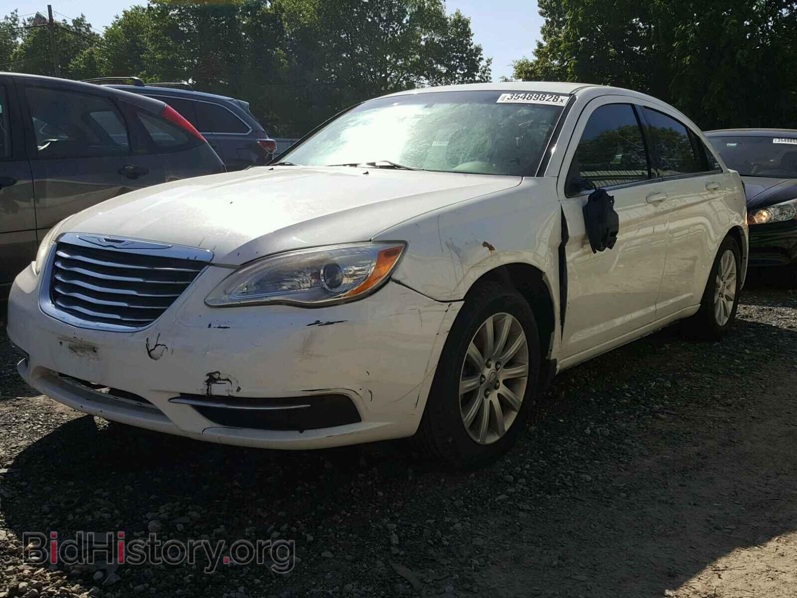 2011 CHRYSLER 200 - VIN: 1C3BC1FB7BN521855 - Фото 2