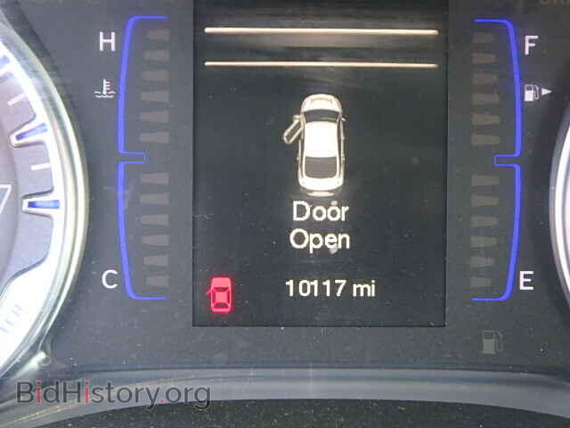 2015 CHRYSLER 200 - VIN: 1C3CCCFB2FN643772 - Photo 8