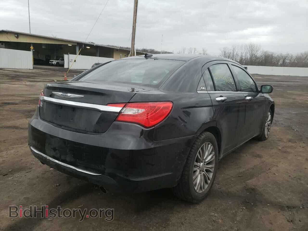 2011 CHRYSLER 200 - VIN: 1C3BC2FG8BN516407 - Фото 4