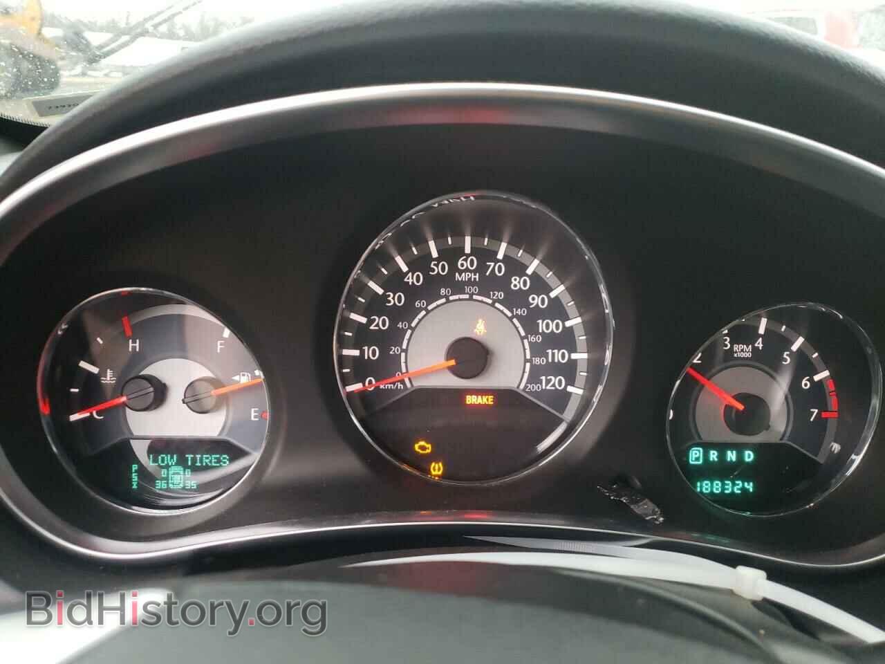 2011 CHRYSLER 200 - VIN: 1C3BC2FG8BN516407 - Фото 8