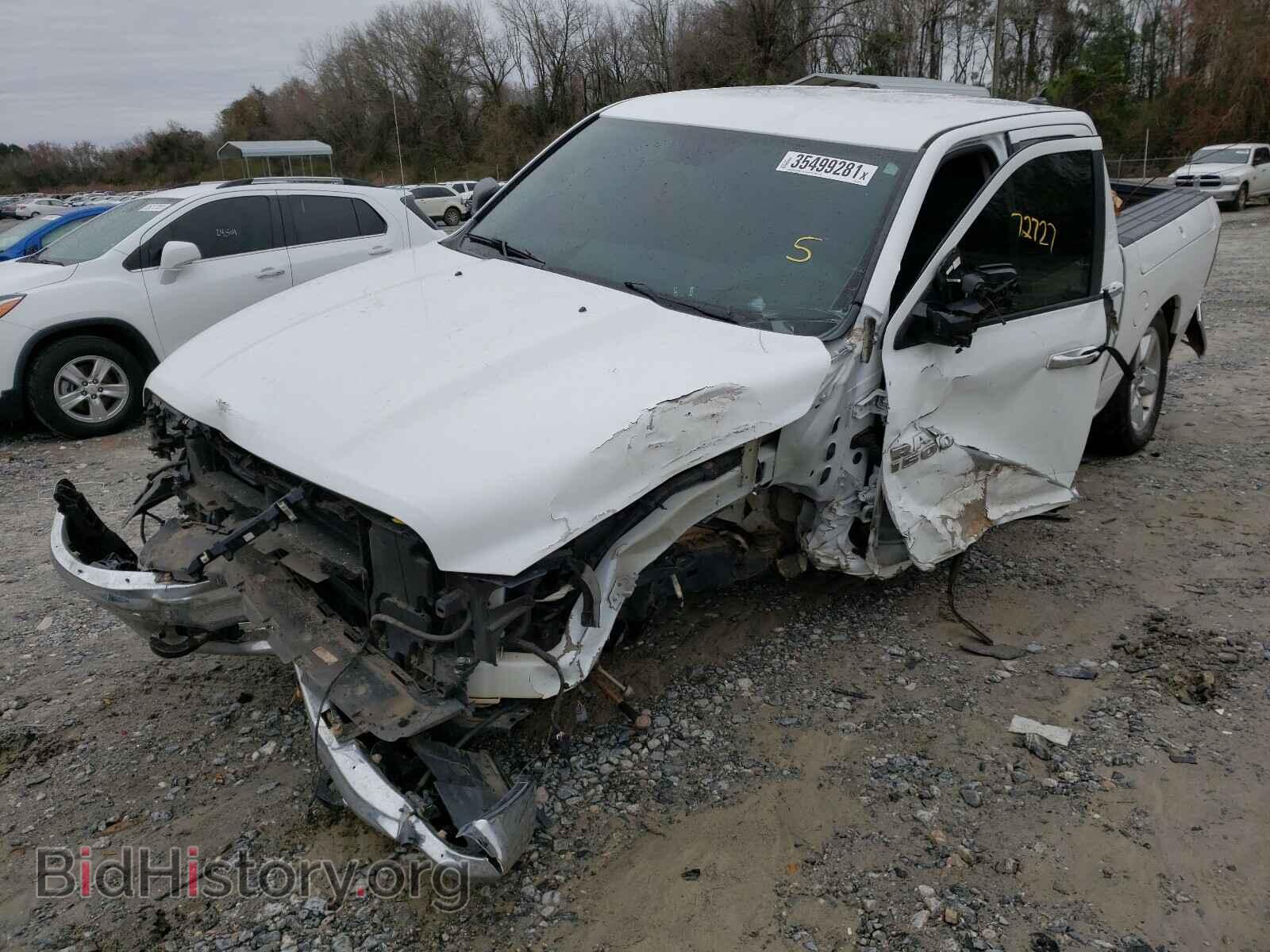 2015 RAM 1500 - VIN: 1C6RR7LT7FS520048 - Photo 2