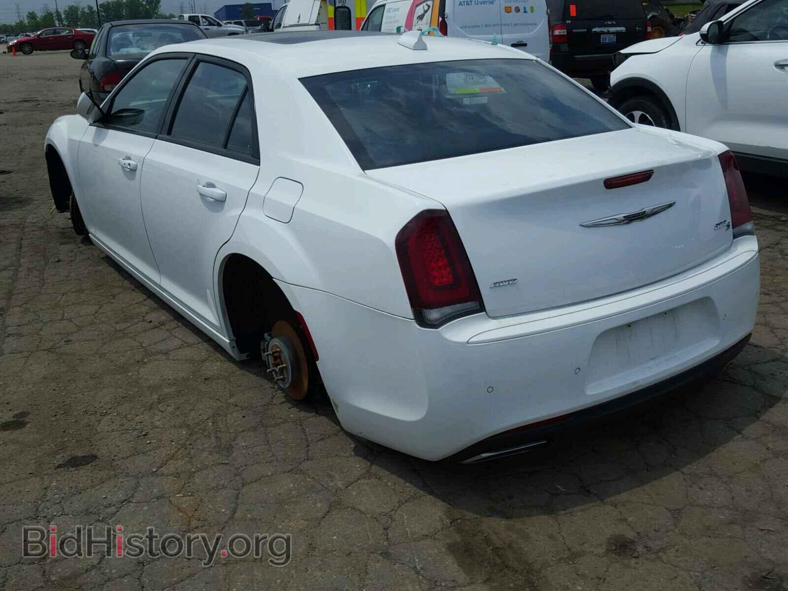 2017 CHRYSLER 300 - VIN: 2C3CCAGG7HH586060 - Фото 3