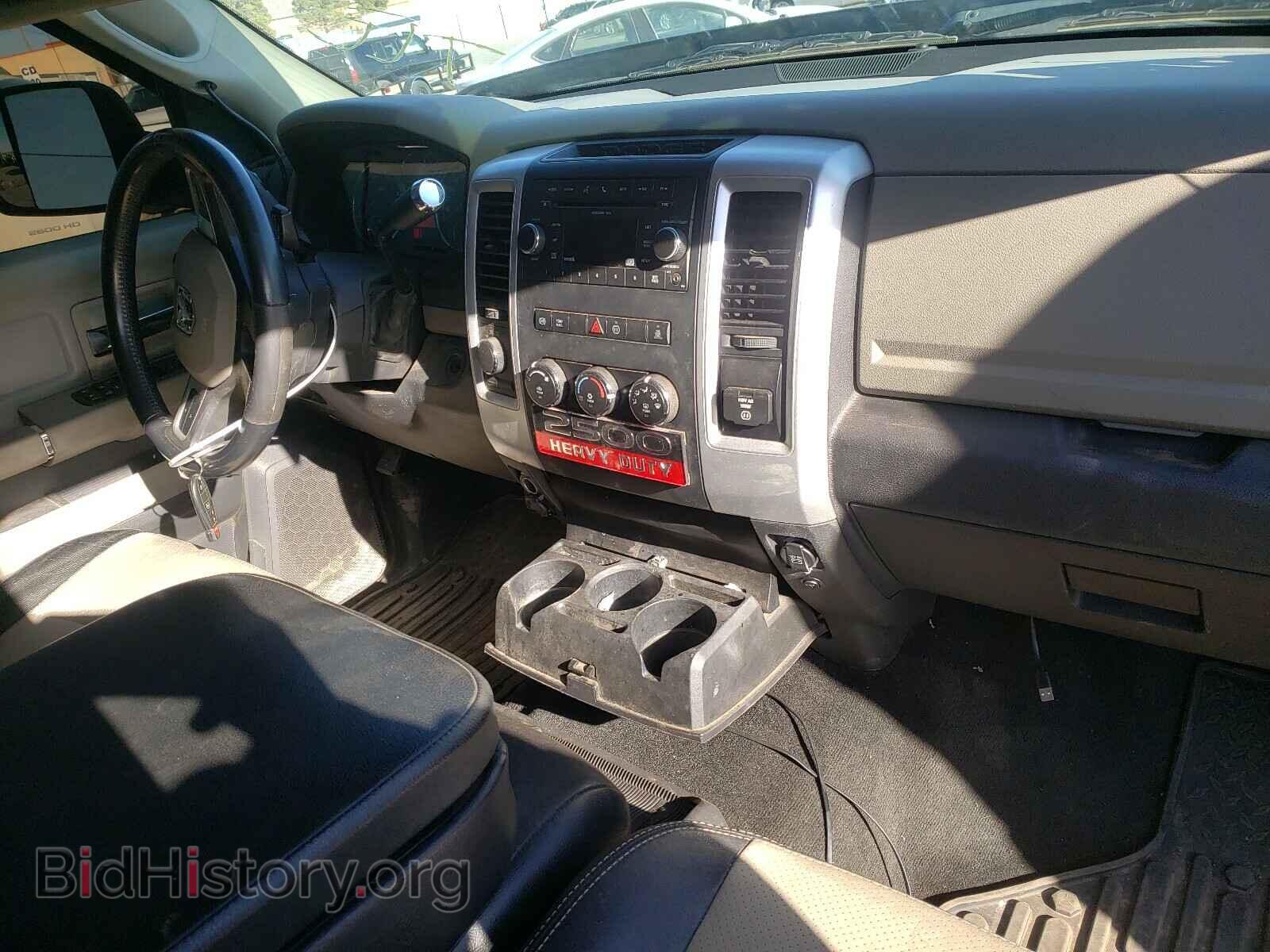 2011 DODGE RAM 2500 - VIN: 3D7UT2CL9BG620070 - Фото 9