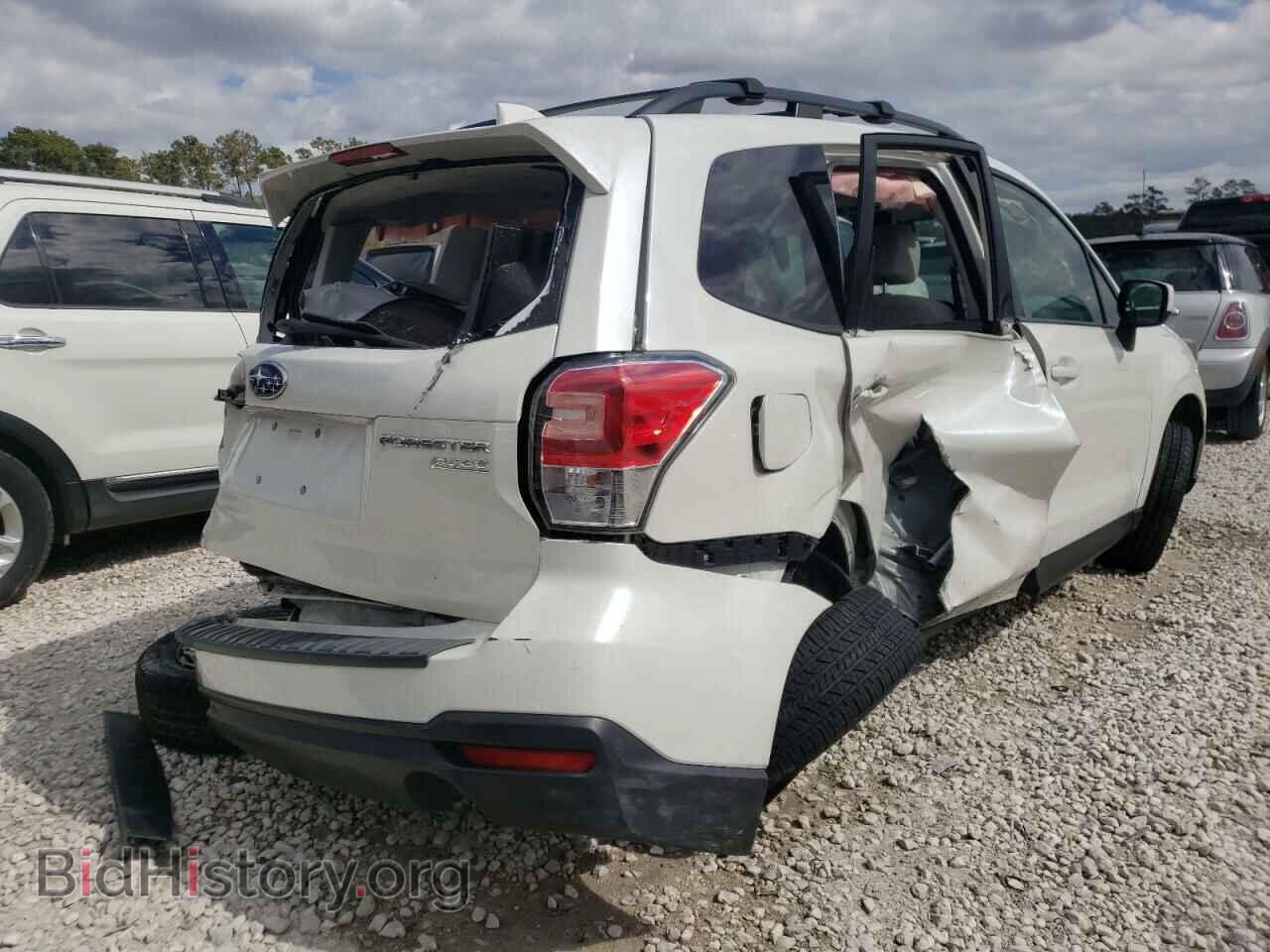 2017 SUBARU FORESTER - VIN: JF2SJAEC0HH526836 - Photo 4