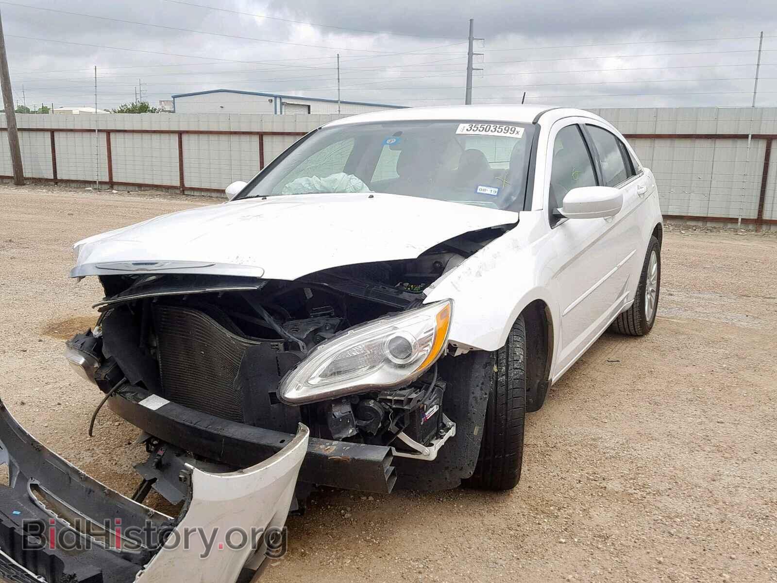 2013 CHRYSLER 200 - VIN: 1C3CCBAB3DN604610 - Фото 2