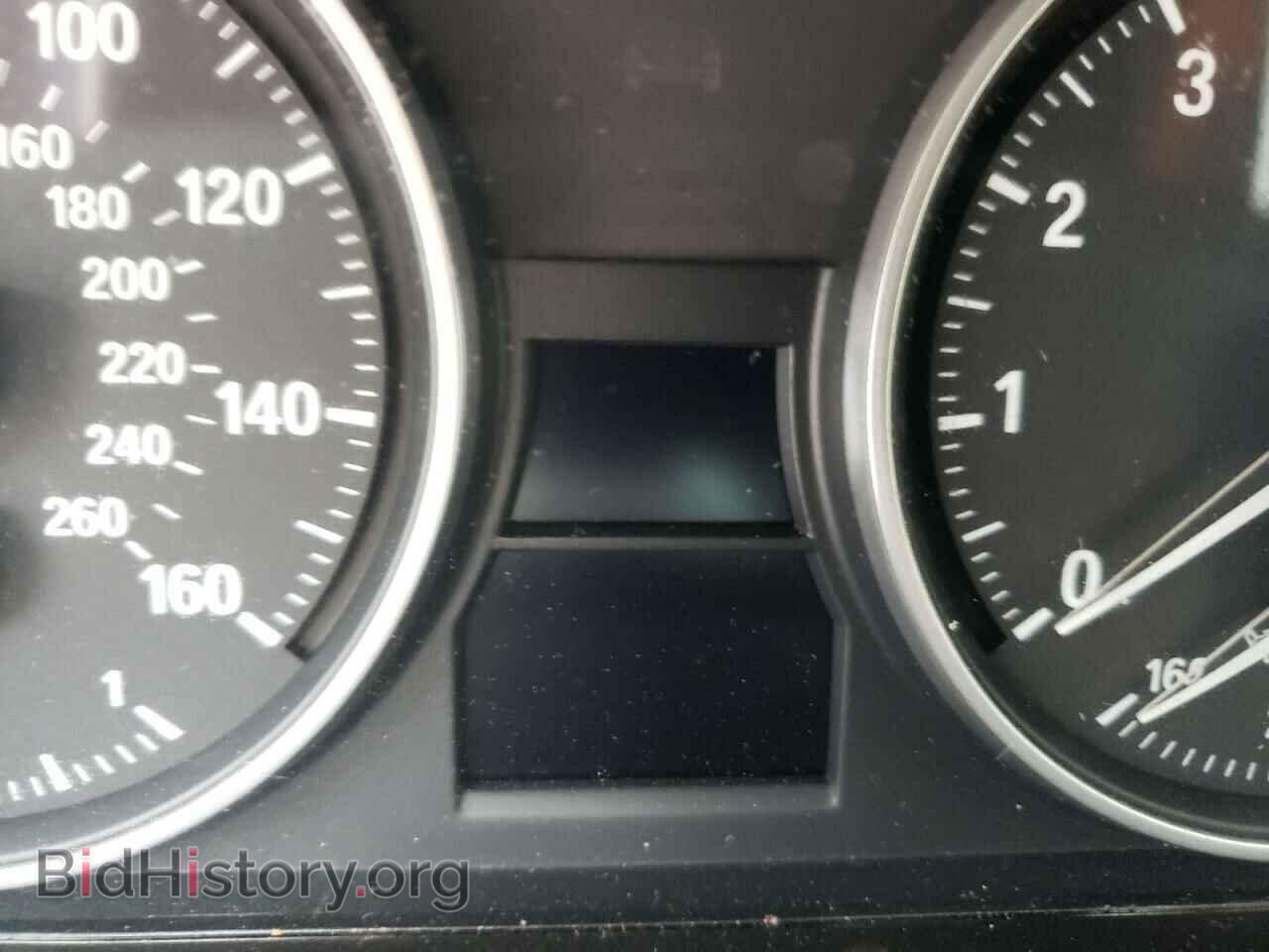 2011 BMW 3 SERIES - VIN: WBAPM5C55BE435445 - Фото 8