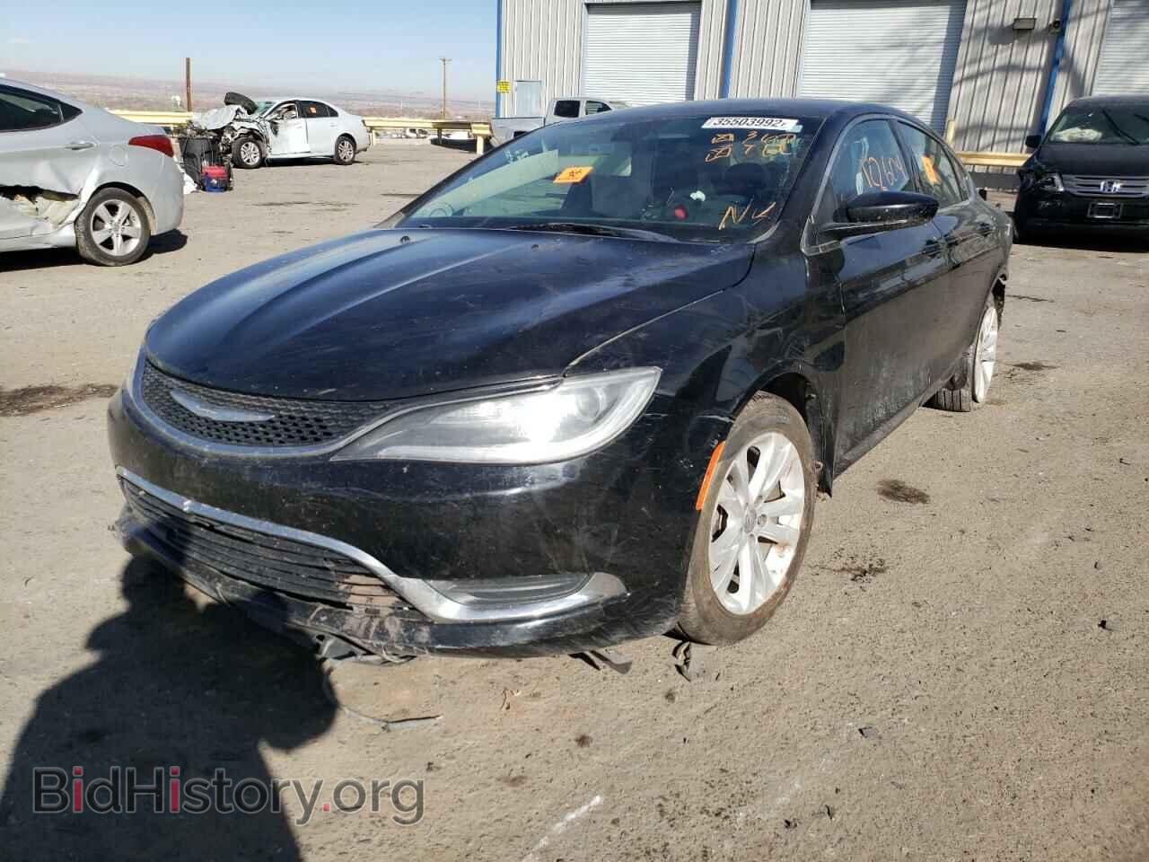 2016 CHRYSLER 200 - VIN: 1C3CCCAB9GN104557 - Фото 2
