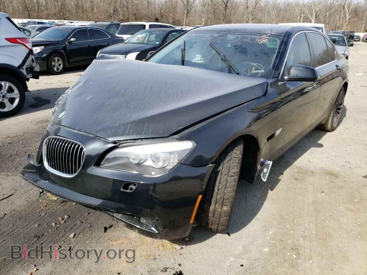 2012 BMW 7 SERIES - VIN: WBAKA4C56CDS99010 - Фото 2
