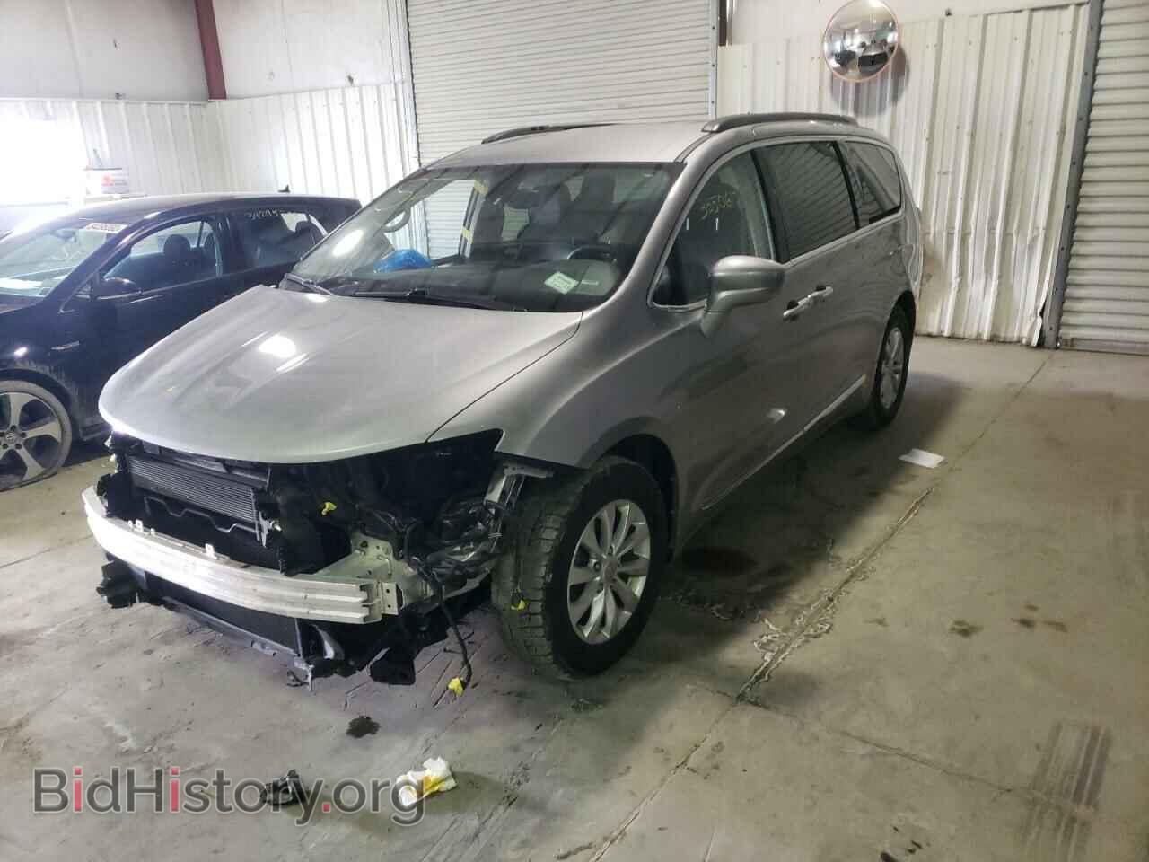 2017 CHRYSLER PACIFICA - VIN: 2C4RC1BG9HR720221 - Фото 2