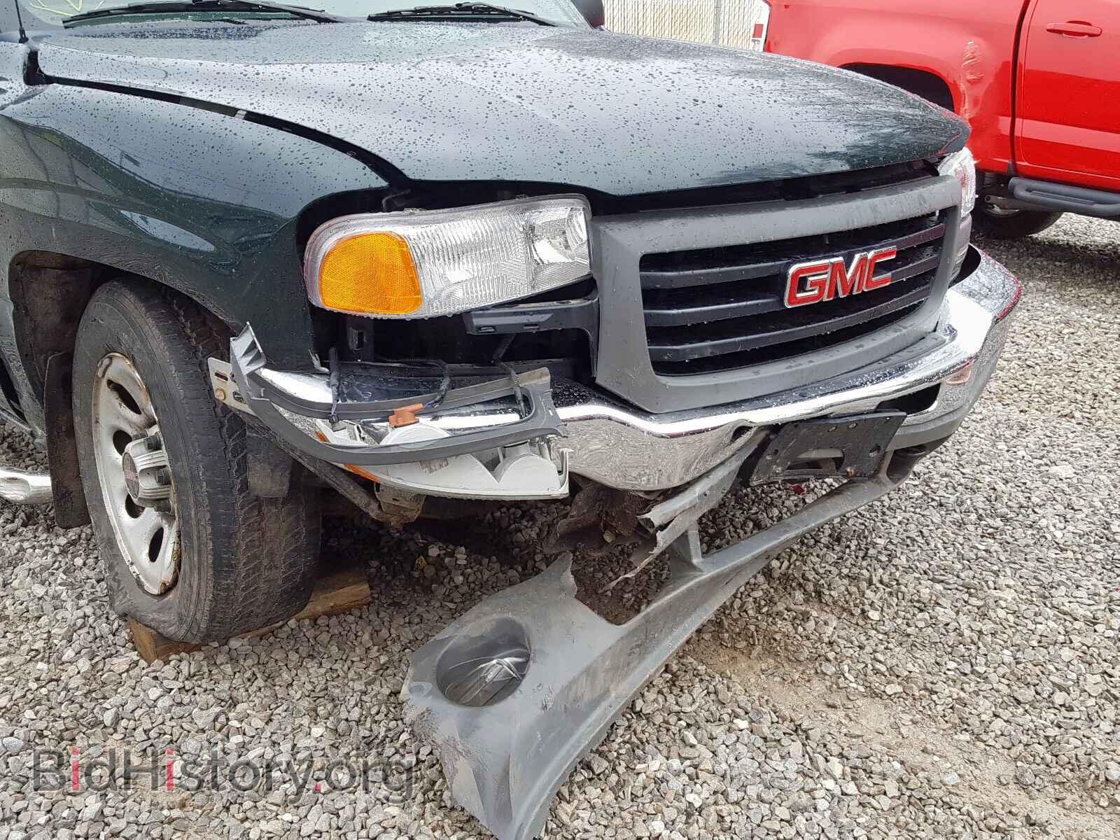 2005 GMC SIERRA - VIN: 1GTEC14X55Z352729 - Фото 9