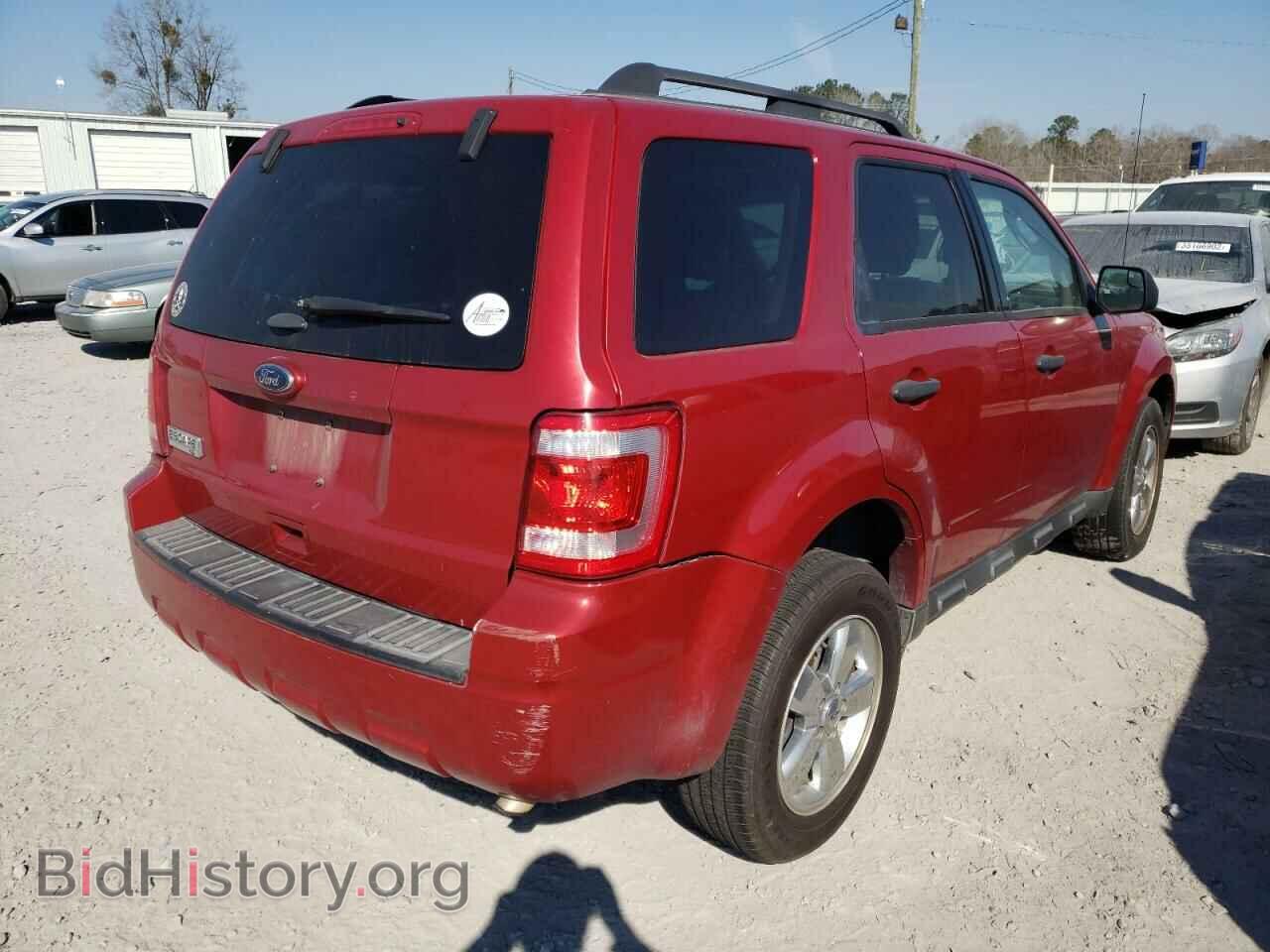 2011 FORD ESCAPE - VIN: 1FMCU0D74BKC05025 - Фото 4