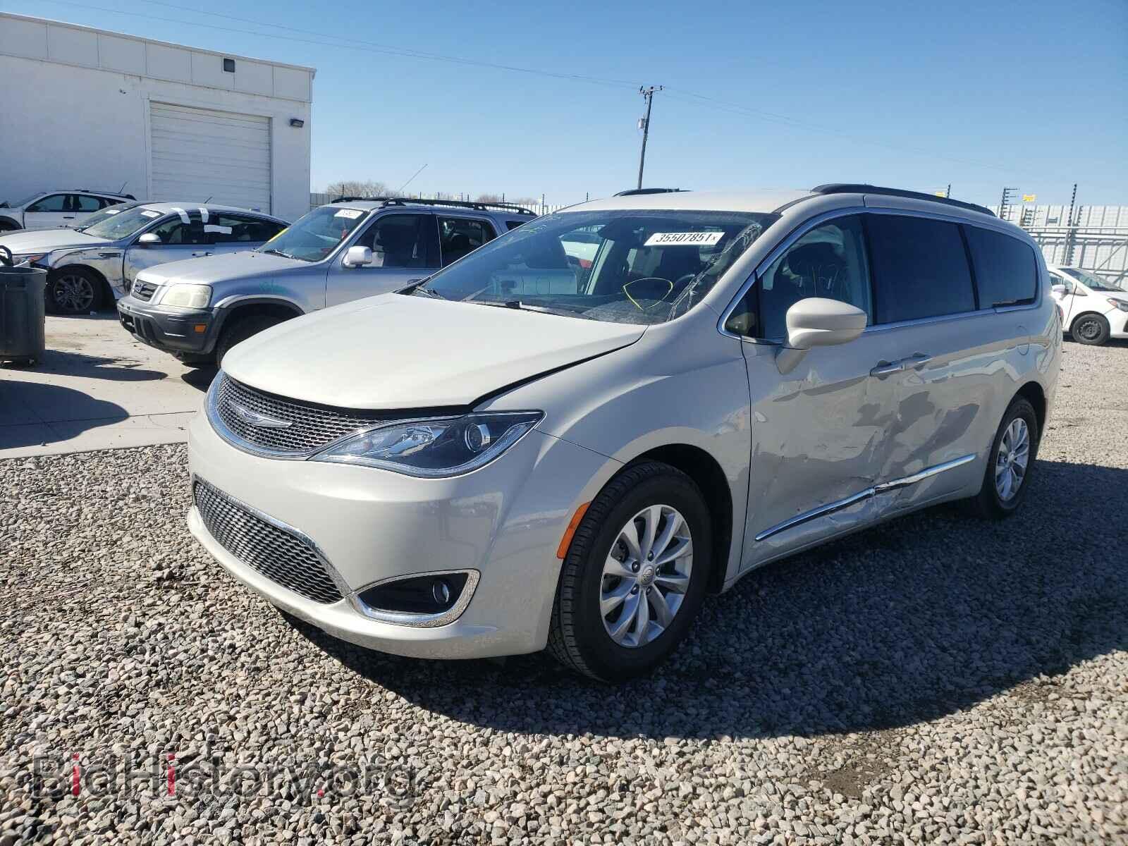 2017 CHRYSLER PACIFICA - VIN: 2C4RC1BG2HR591139 - Photo 2