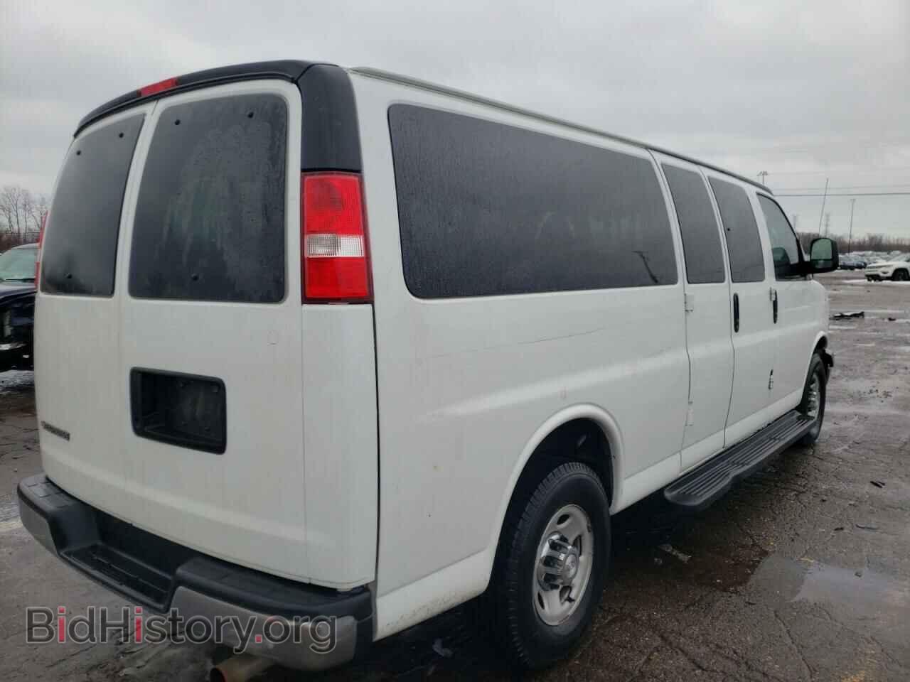 2017 CHEVROLET EXPRESS - VIN: 1GAZGPFG8H1158973 - Фото 4