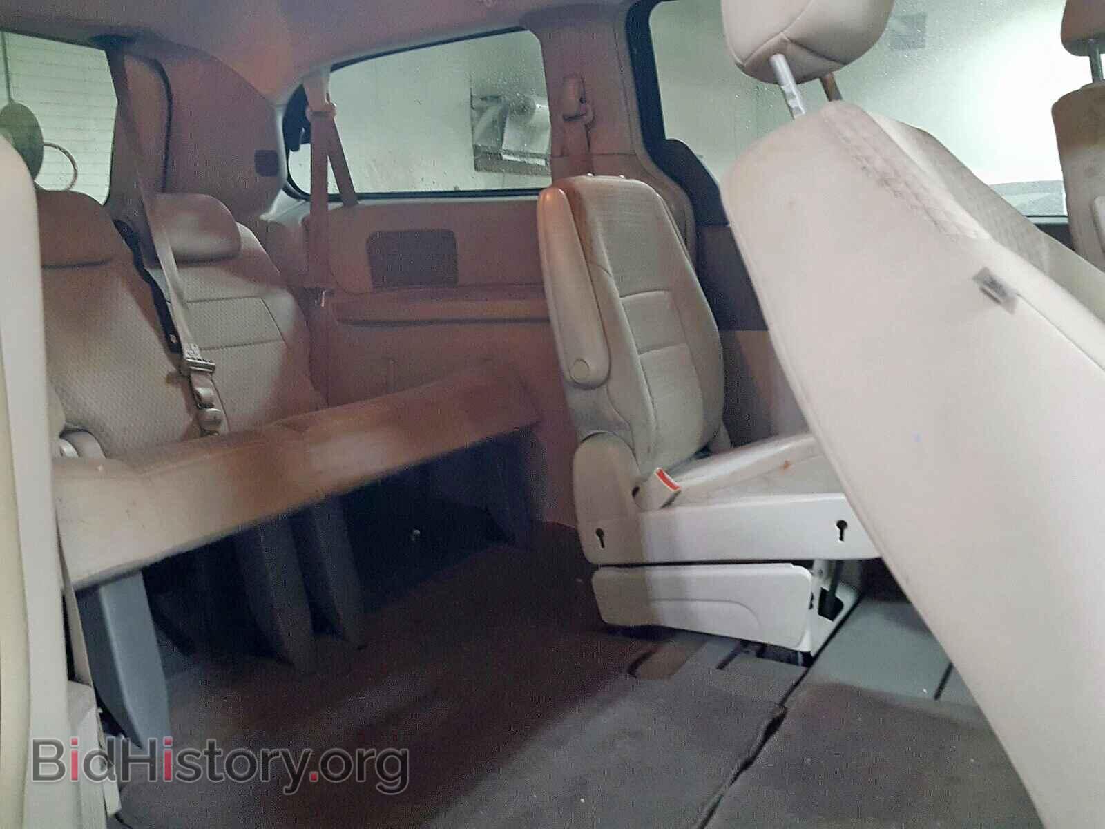 2008 CHRYSLER TOWN & COU - VIN: 2A8HR44H18R628272 - Фото 6
