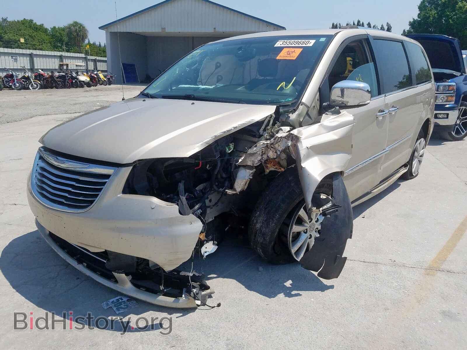 2016 CHRYSLER TOWN & COU - VIN: 2C4RC1GG6GR199353 - Фото 2