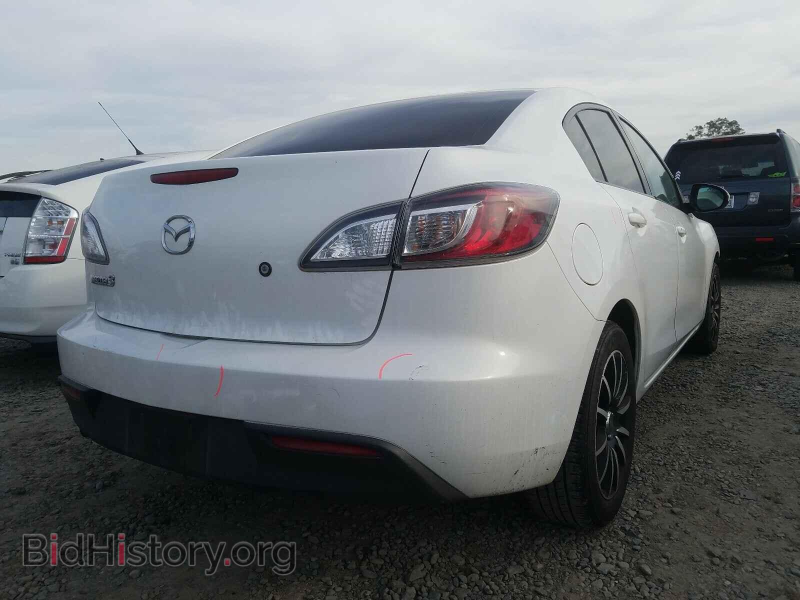 2011 MAZDA 3 - VIN: JM1BL1UF7B1452237 - Photo 4