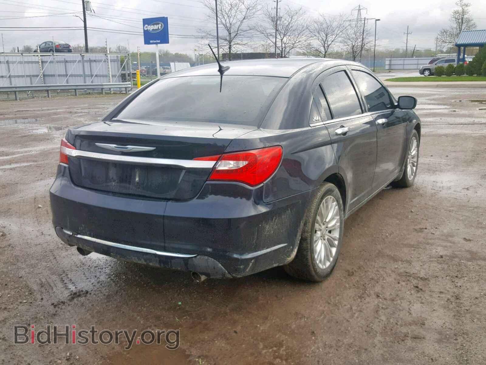 2011 CHRYSLER 200 - VIN: 1C3BC2FGXBN562658 - Фото 4