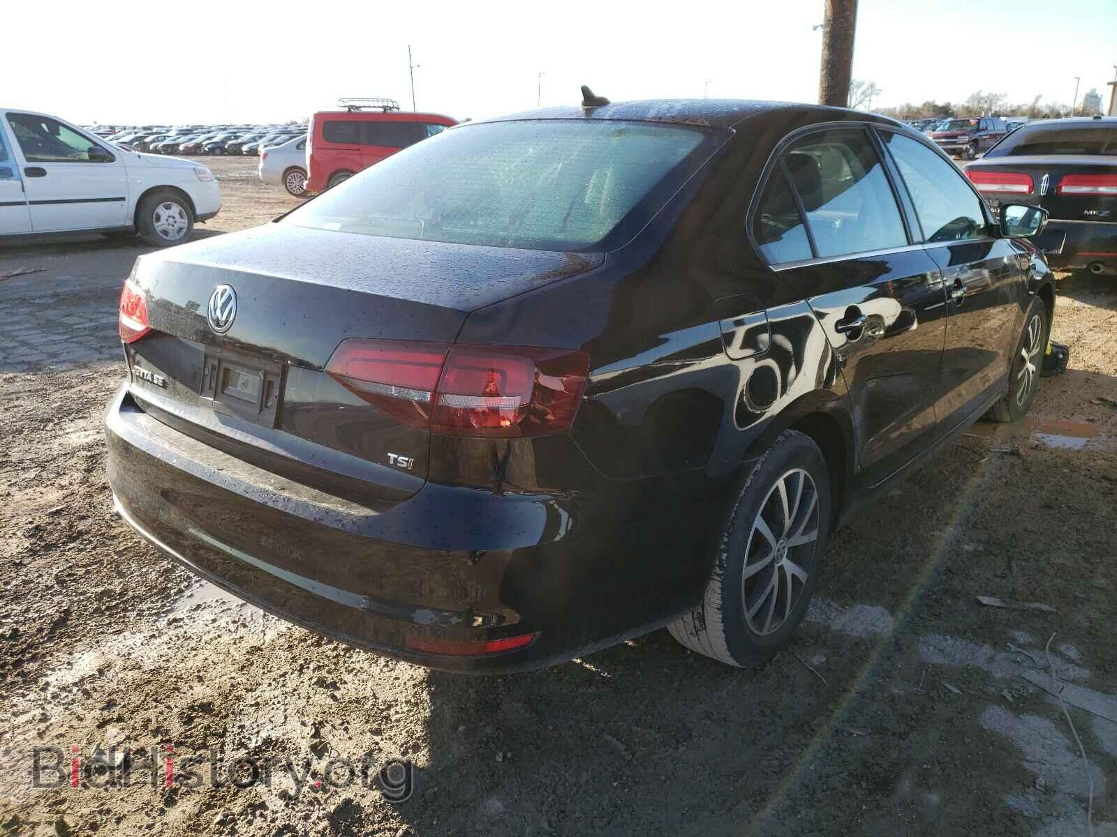 2017 VOLKSWAGEN JETTA - VIN: 3VWDB7AJ0HM378725 - Фото 4