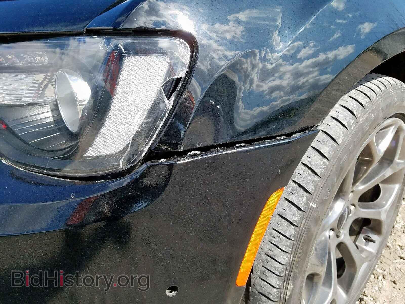2018 CHRYSLER 300 - VIN: 2C3CCAAG6JH324562 - Фото 9