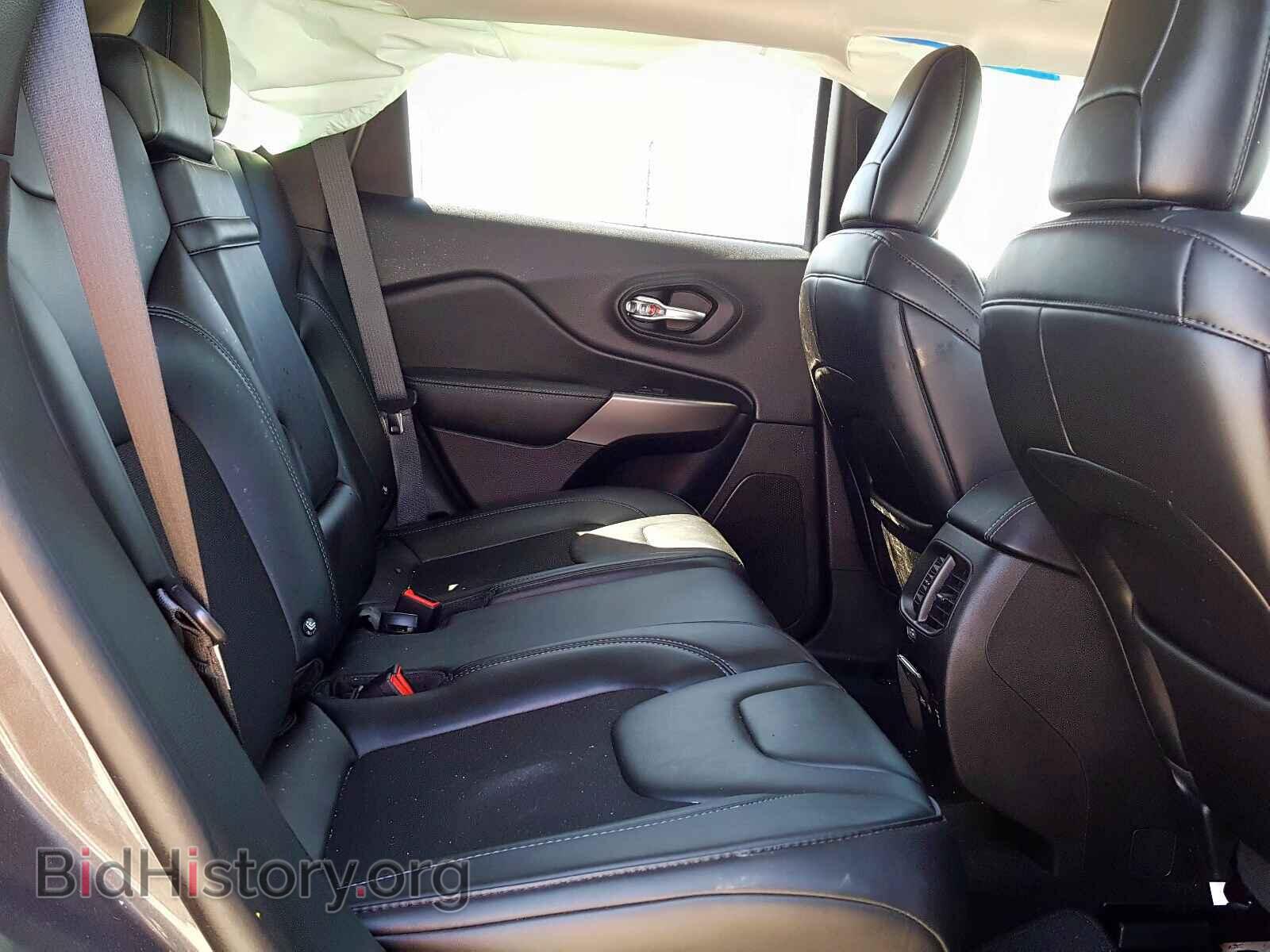 2019 JEEP CHEROKEE - VIN: 1C4PJLLB3KD178555 - Фото 6