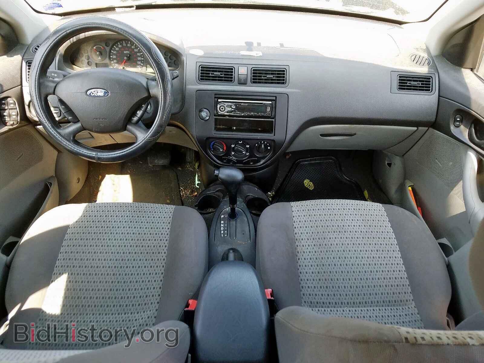 2006 FORD FOCUS - VIN: 1FAHP36N16W220133 - Фото 9