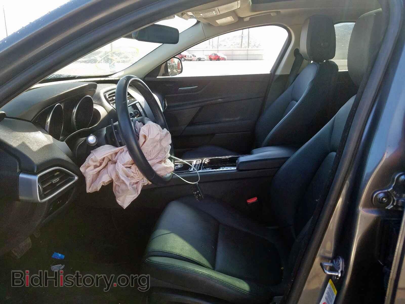 2017 JAGUAR XE - VIN: SAJAJ4BVXHA956191 - Фото 5